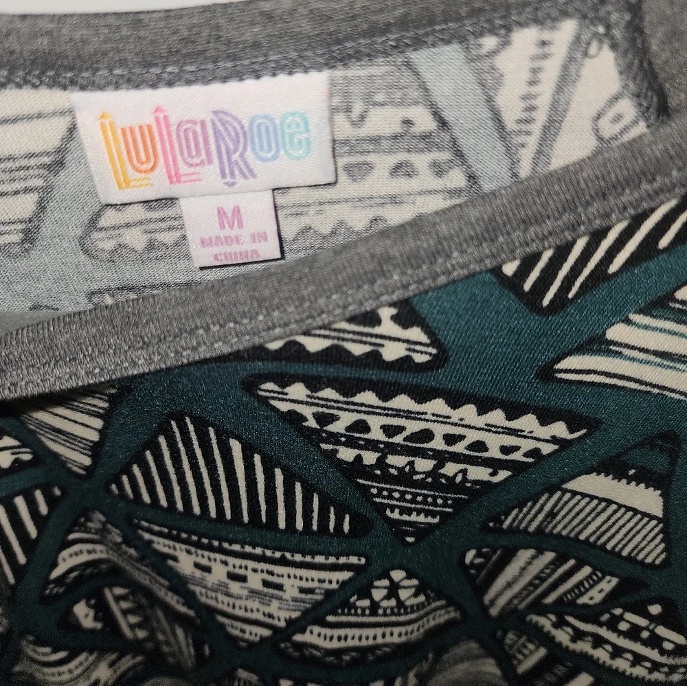 LuLaRoe Randy - Picture 3 of 4
